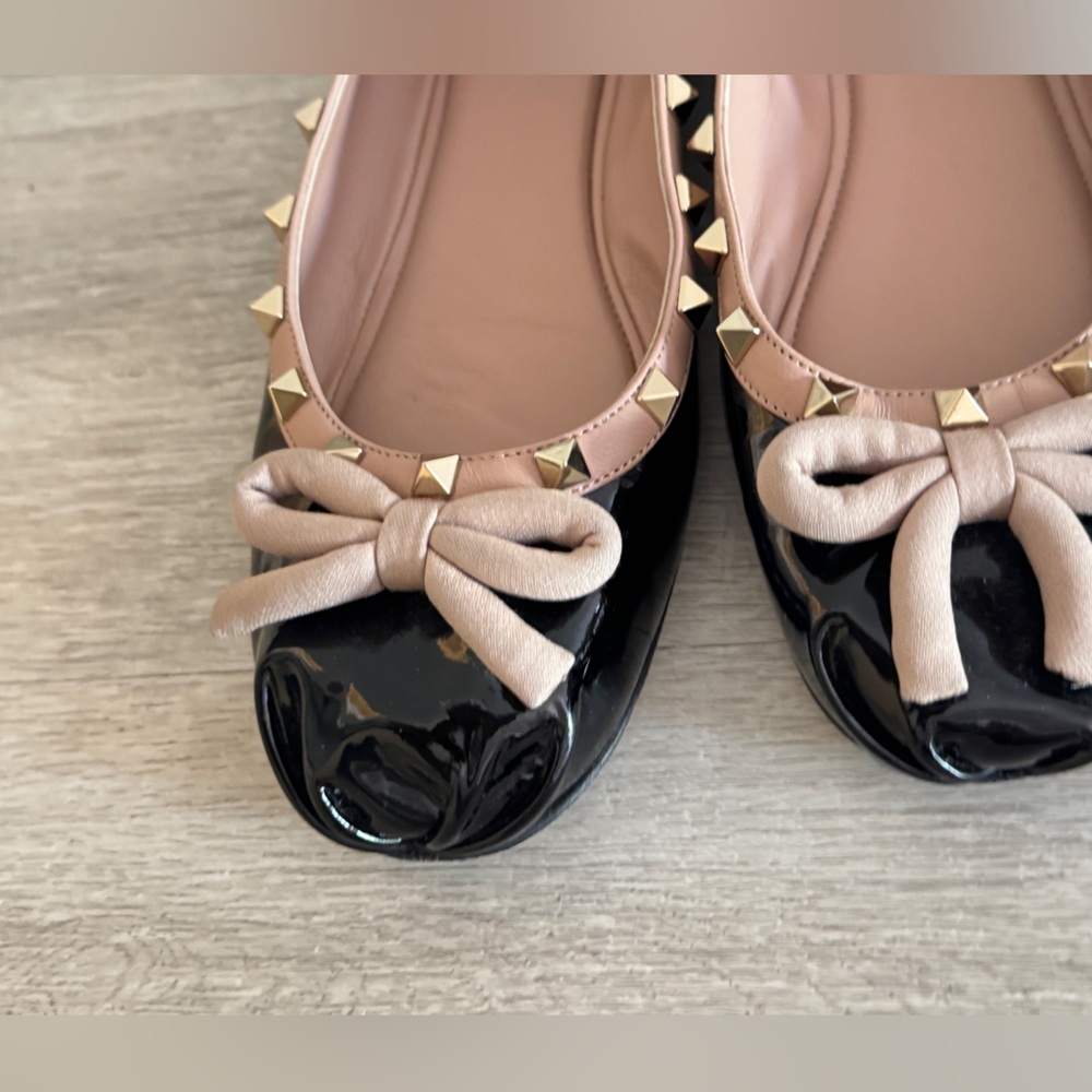 Valentino Rockstud Patent Leather Studded  Ballerina Flats